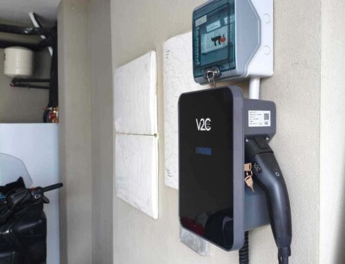Cargador V2C con manguera para Tesla
